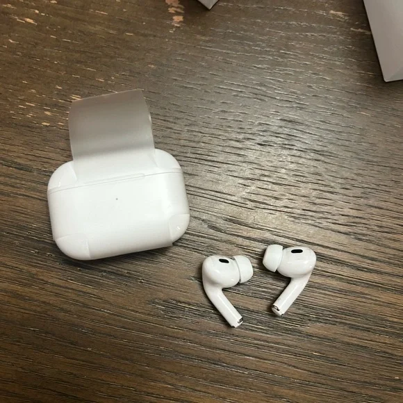Apple AirPod’s Pro (2nd Generation)